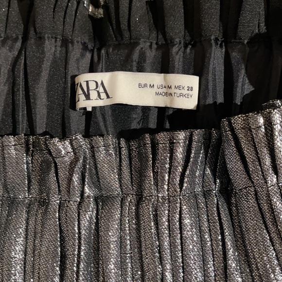 Zara silver mini skort - Picture 3 of 4